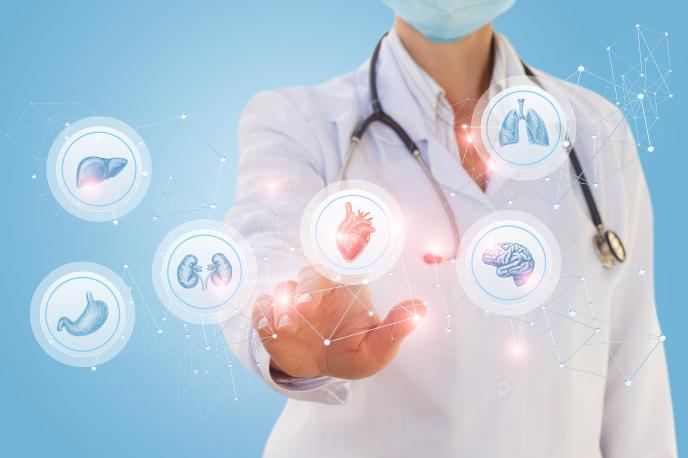 眼睛干涩总滴眼药水？了解中医“耳穴贴压”辅助疗法